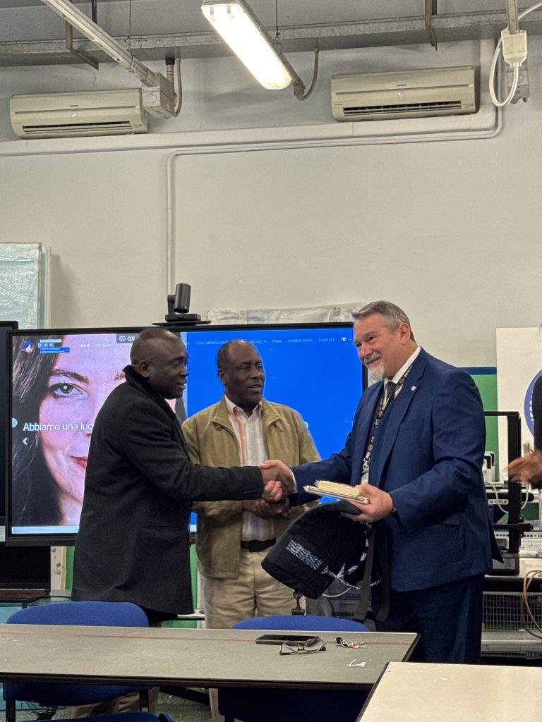 20251210_111208545_iOS